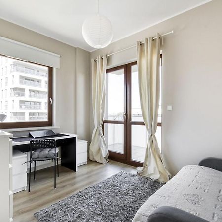 Mg Apartments Gieldowa Варшава Экстерьер фото