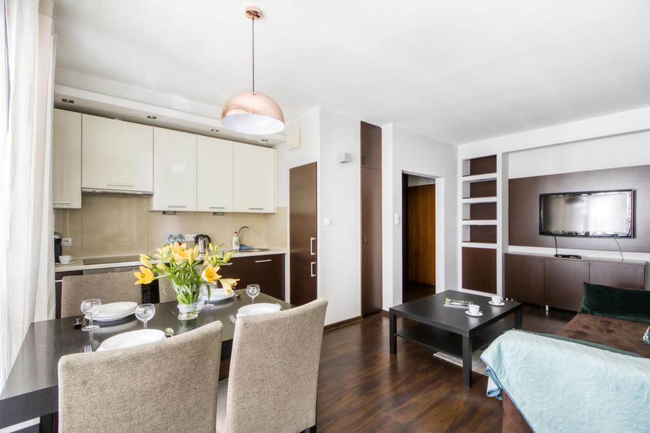 Mg Apartments Gieldowa Варшава Экстерьер фото