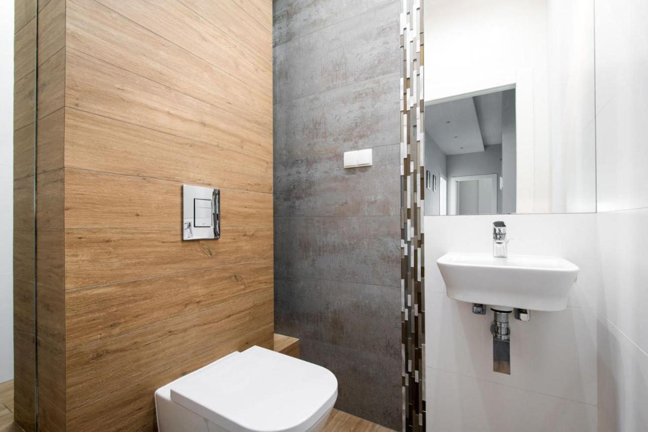 Mg Apartments Gieldowa Варшава Экстерьер фото