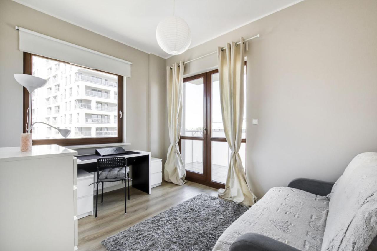 Mg Apartments Gieldowa Варшава Экстерьер фото