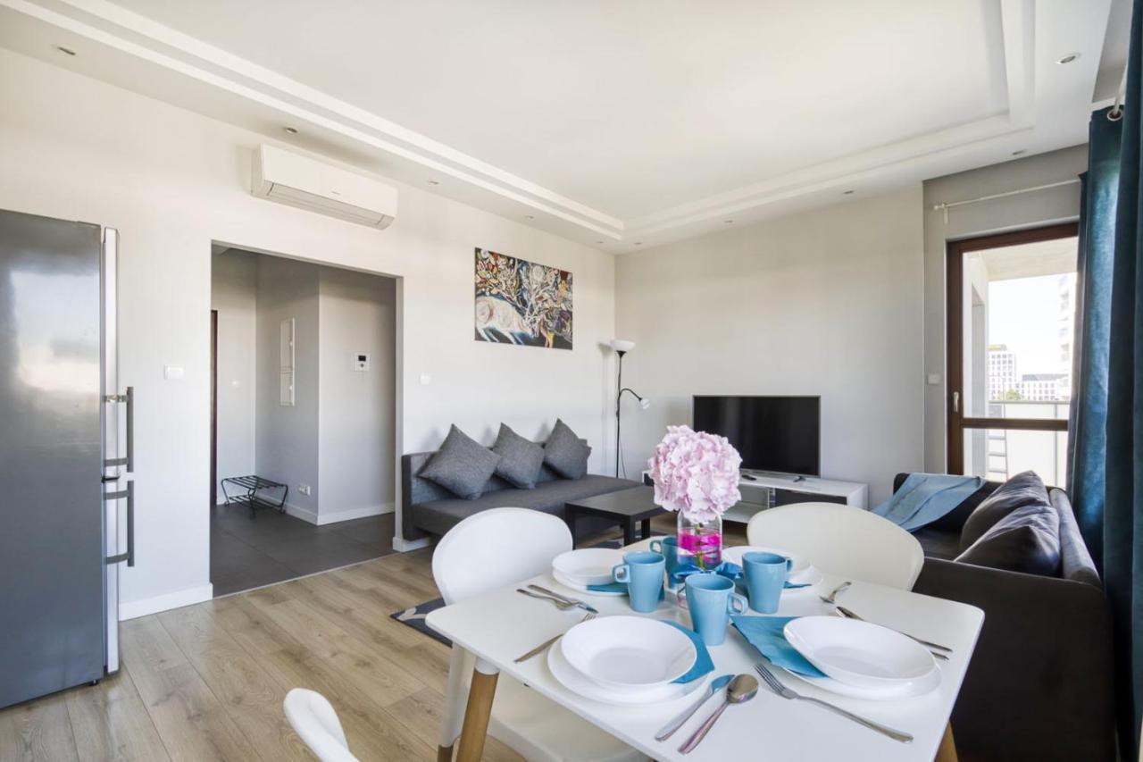 Mg Apartments Gieldowa Варшава Экстерьер фото