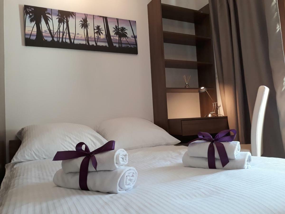 Mg Apartments Gieldowa Варшава Экстерьер фото