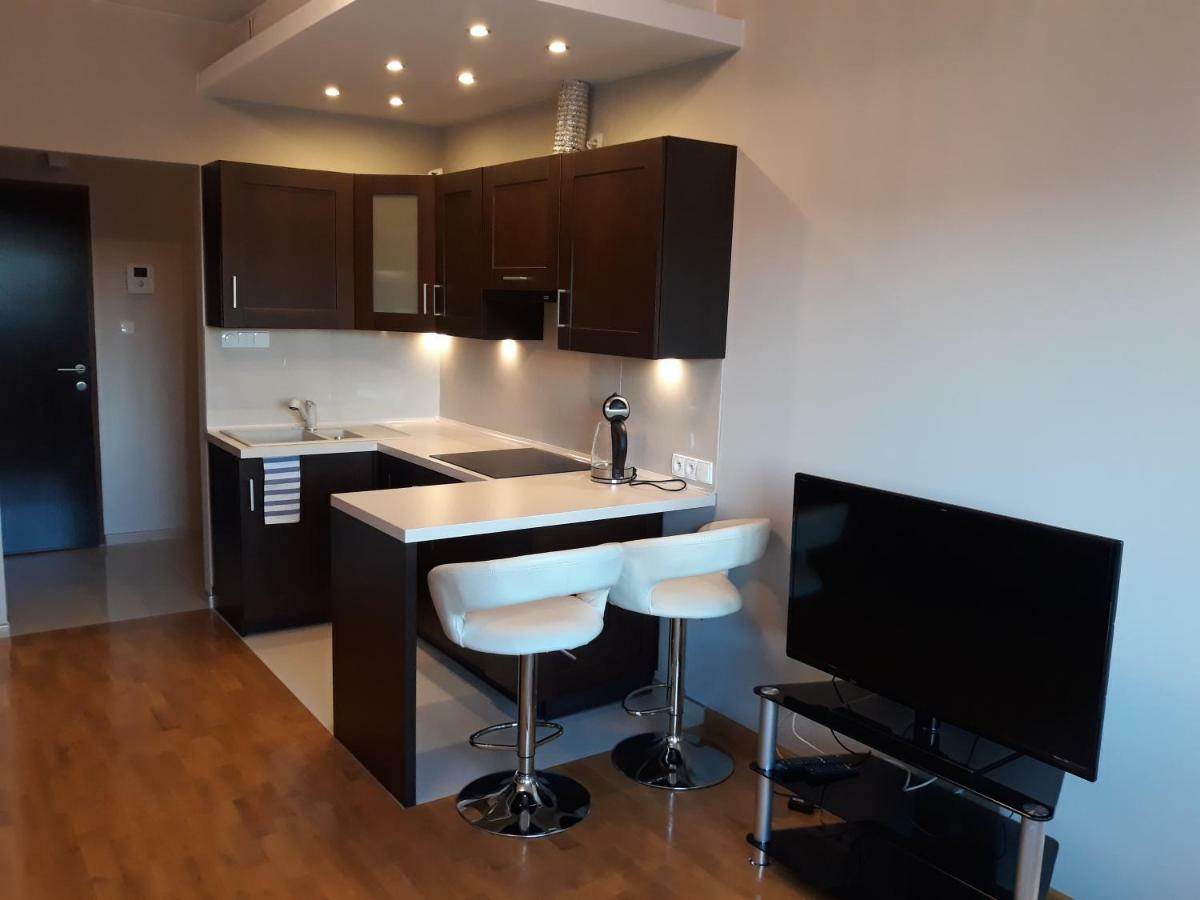 Mg Apartments Gieldowa Варшава Экстерьер фото