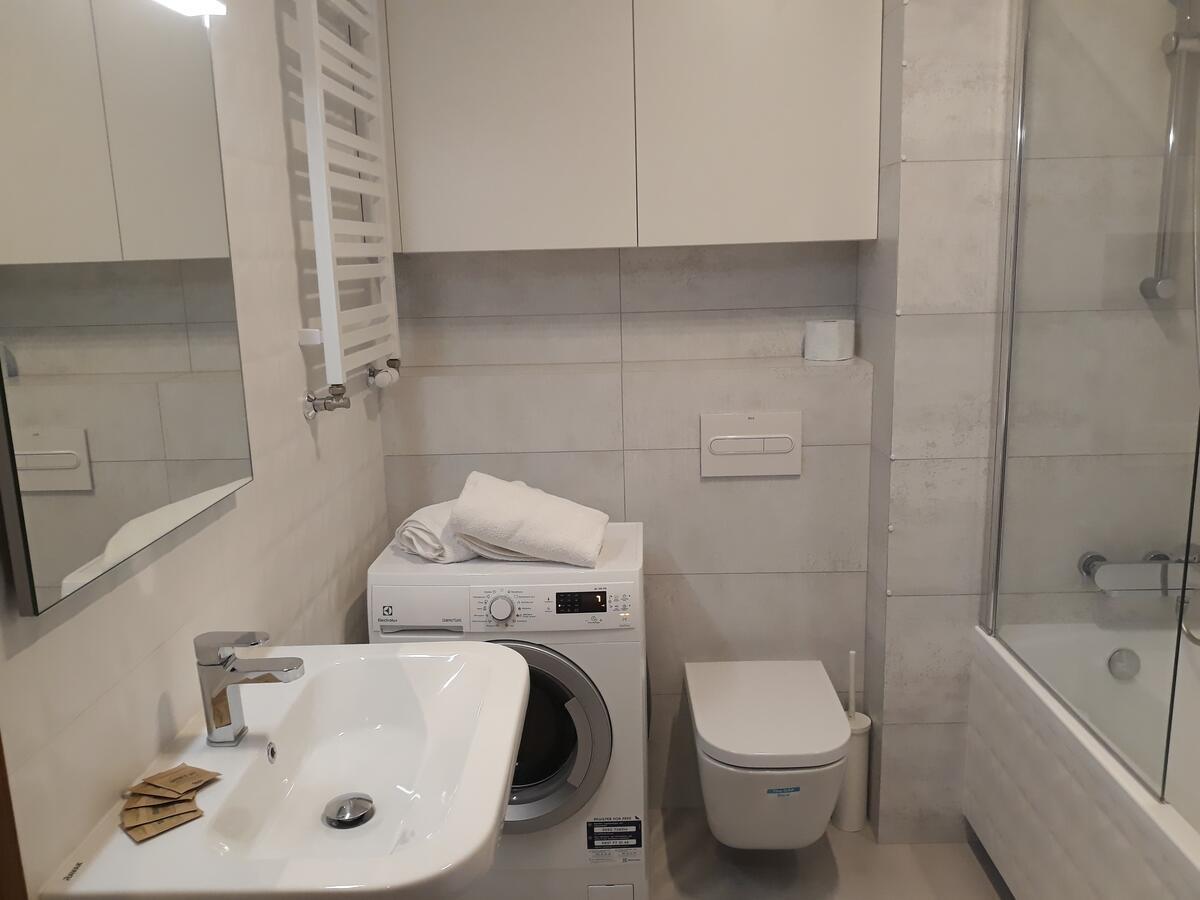 Mg Apartments Gieldowa Варшава Экстерьер фото
